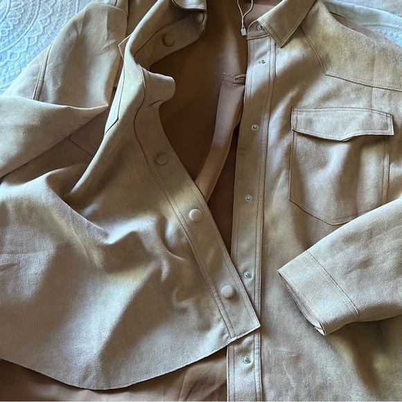 FATE Faux-Suede BUTTON DOWN SHIRT‎ Shacket - Picture 2 of 5